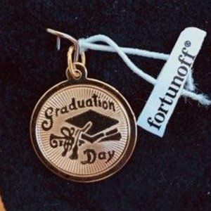 14k gold Grduation day charm from Fortunoffs